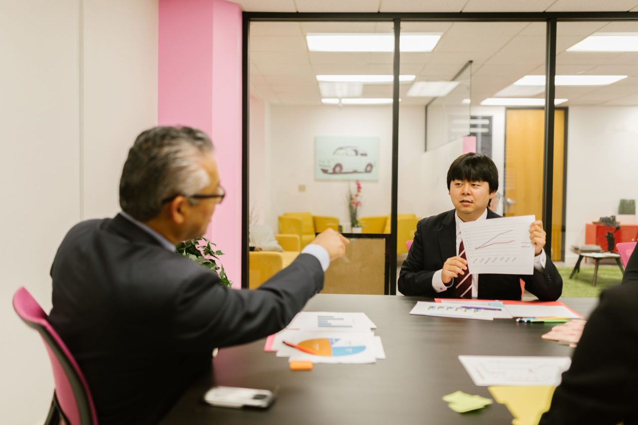 数字で効果を検証する会議