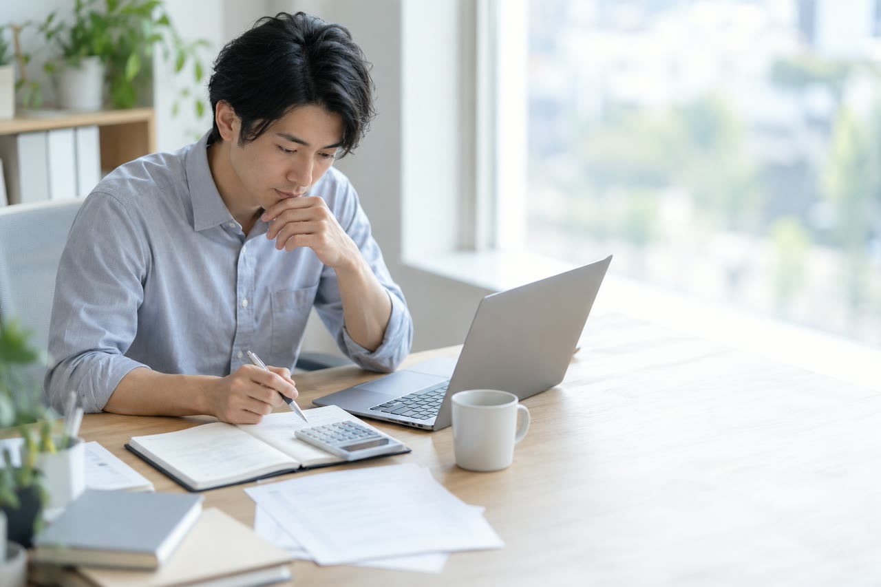 ChatGPT無料版と有料版の違い|料金・課金すべきかの判断・解約と経費の注意点